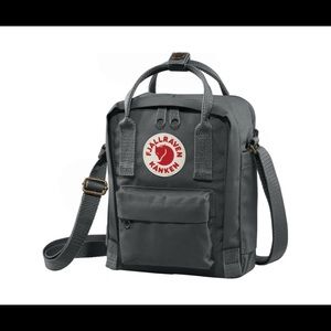 Fjallraven KANKEN sling bag graphite